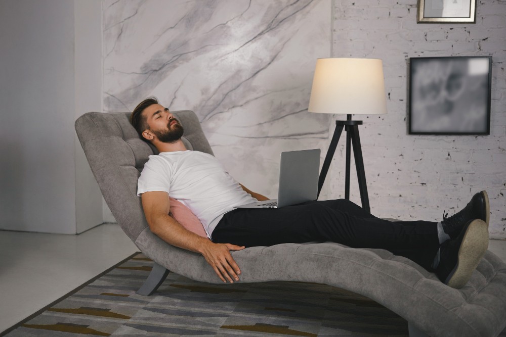 man having hypnotherapy
